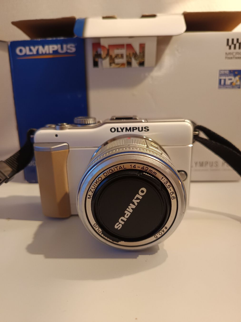 Olympus Fotocamera: Olympus PEN E-PL1 mit M.Zuiko 14-42mm Objektiv weiss – Usato da Romanshorn venduto da Stark_Tony8 1