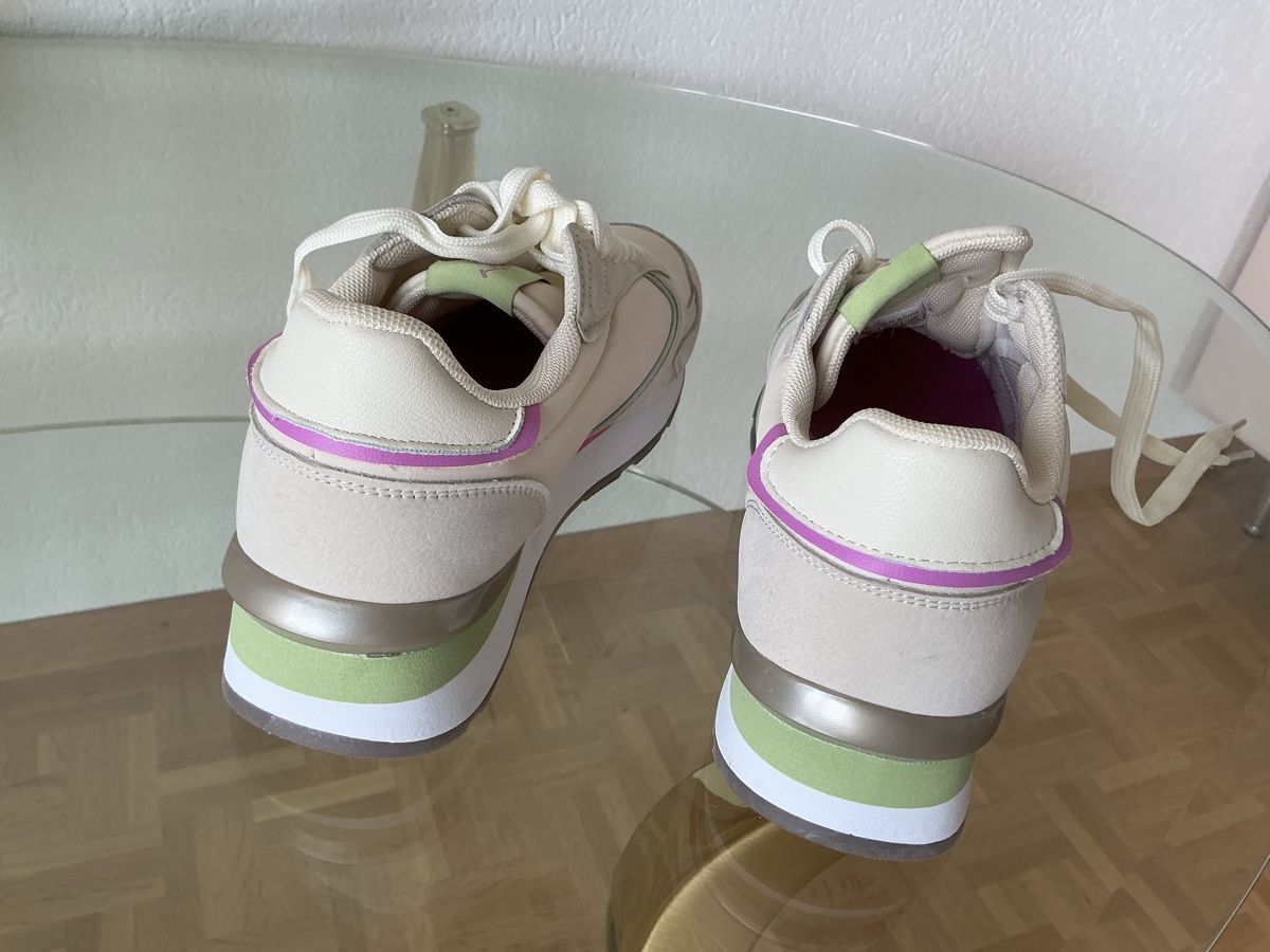 Scarpe da donna: U. S. POLO Schuhe Größe 37 – Usato da Nussbaumen AG venduto da Gerhel 5