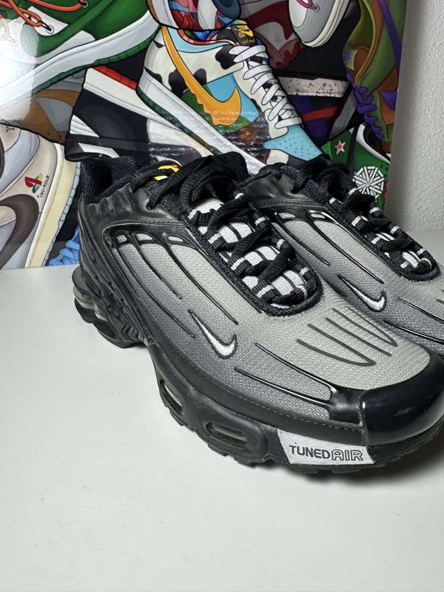 Nike Scarpe da uomo: Nike TN Air Max Plus 3 GS Black/Grey Gr.38 – Nuovo (secondo la descrizione) da Freidorf TG venduto da kickznlacez 2