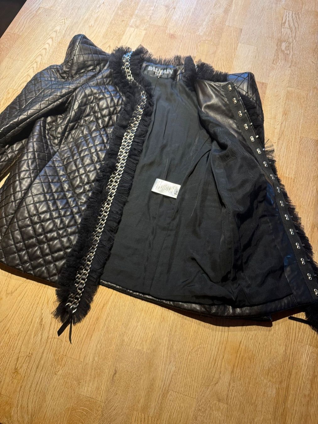 Balmain Giacche: Balmain Quilted Lambskin Leather Jacket – Nuovo e nell'imballaggio originale da Grund b. Gstaad venduto da ReLuxe 5
