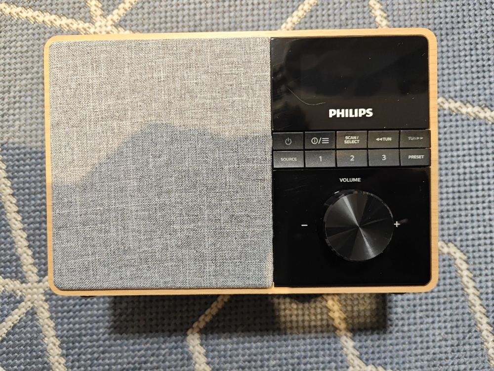 Radio Philips TAR5505/10 DAB+ – Couleur Bois, Ouverte Mais Jamais Utilisée