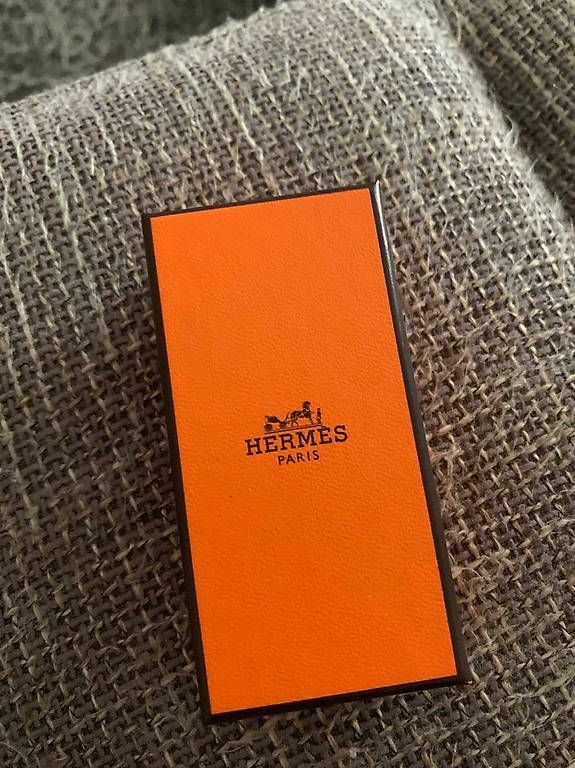 Parfums & Eau de Toilette: Miniature Hermès Cedre Sambac neuve – D'occasion à Etoy par san_78xt