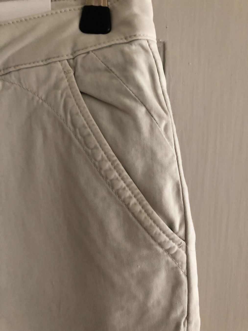 Pantaloni: Pantalon Reiko 32 chino – Nuovo e nell'imballaggio originale da Arnex-sur-Orbe venduto da cameleonfringant 3