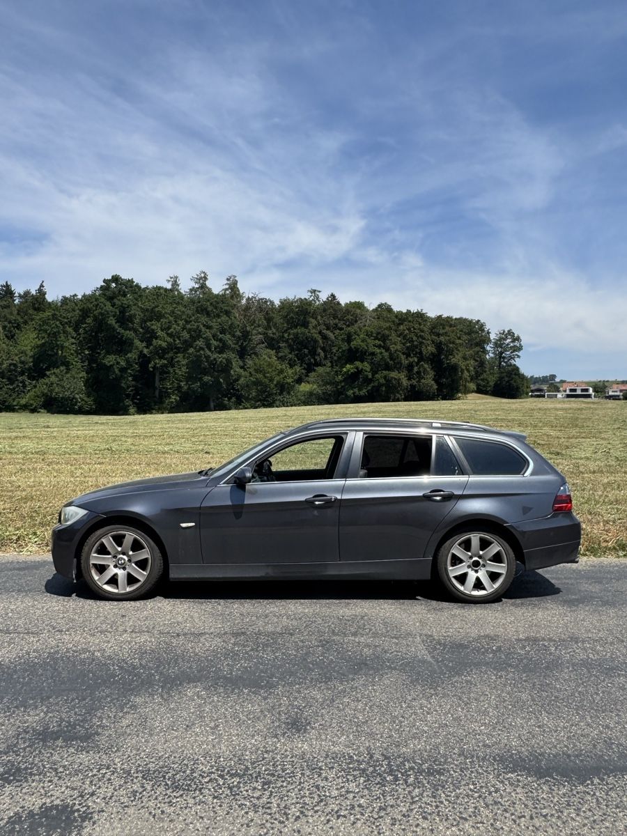 BMW Autos: BMW 325xi Automat MFK – Gebraucht aus Meisterschwanden von bmw1237 1