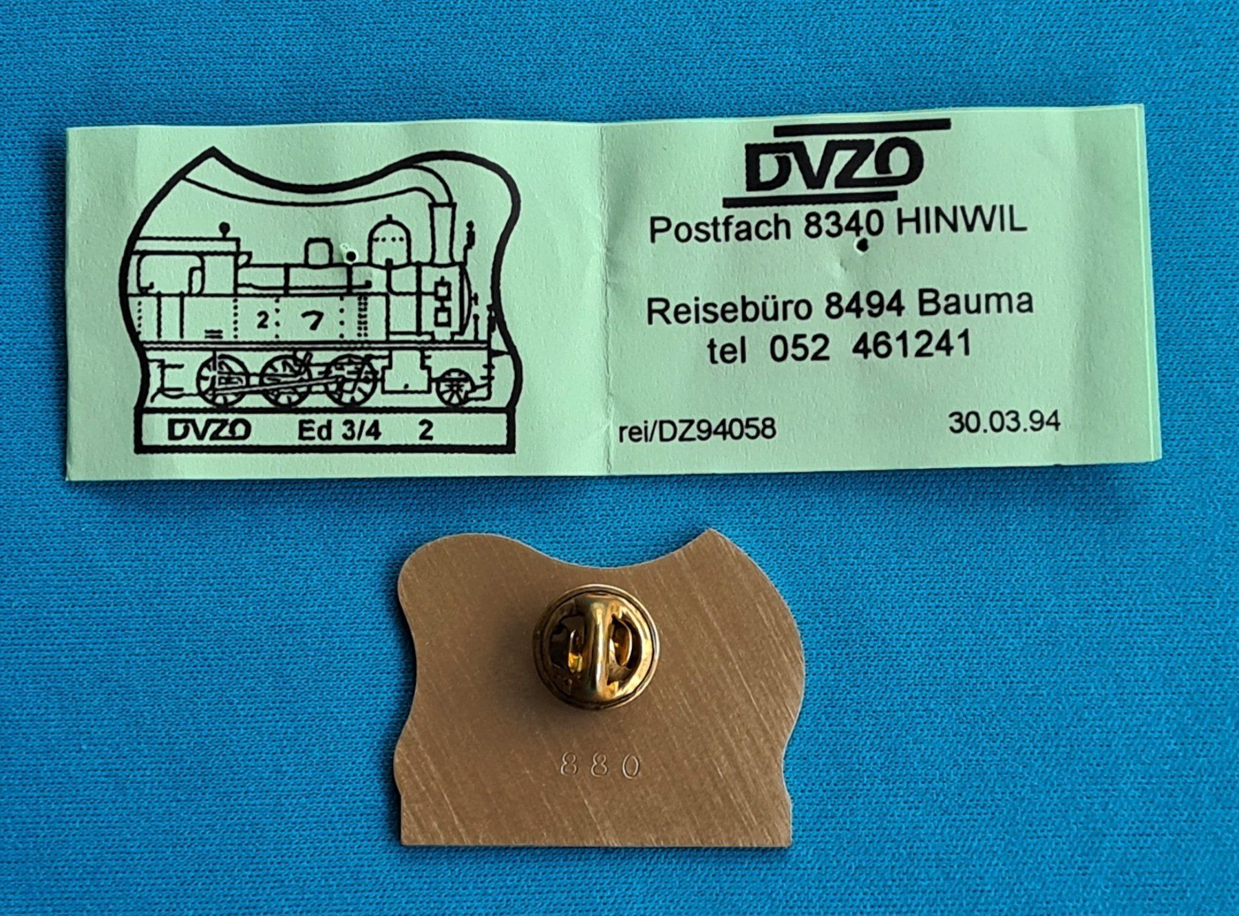 Plaketten & Abzeichen: Pin Limitiertes Exemplar – Neu und originalverpackt aus Saland von V-Tour 1