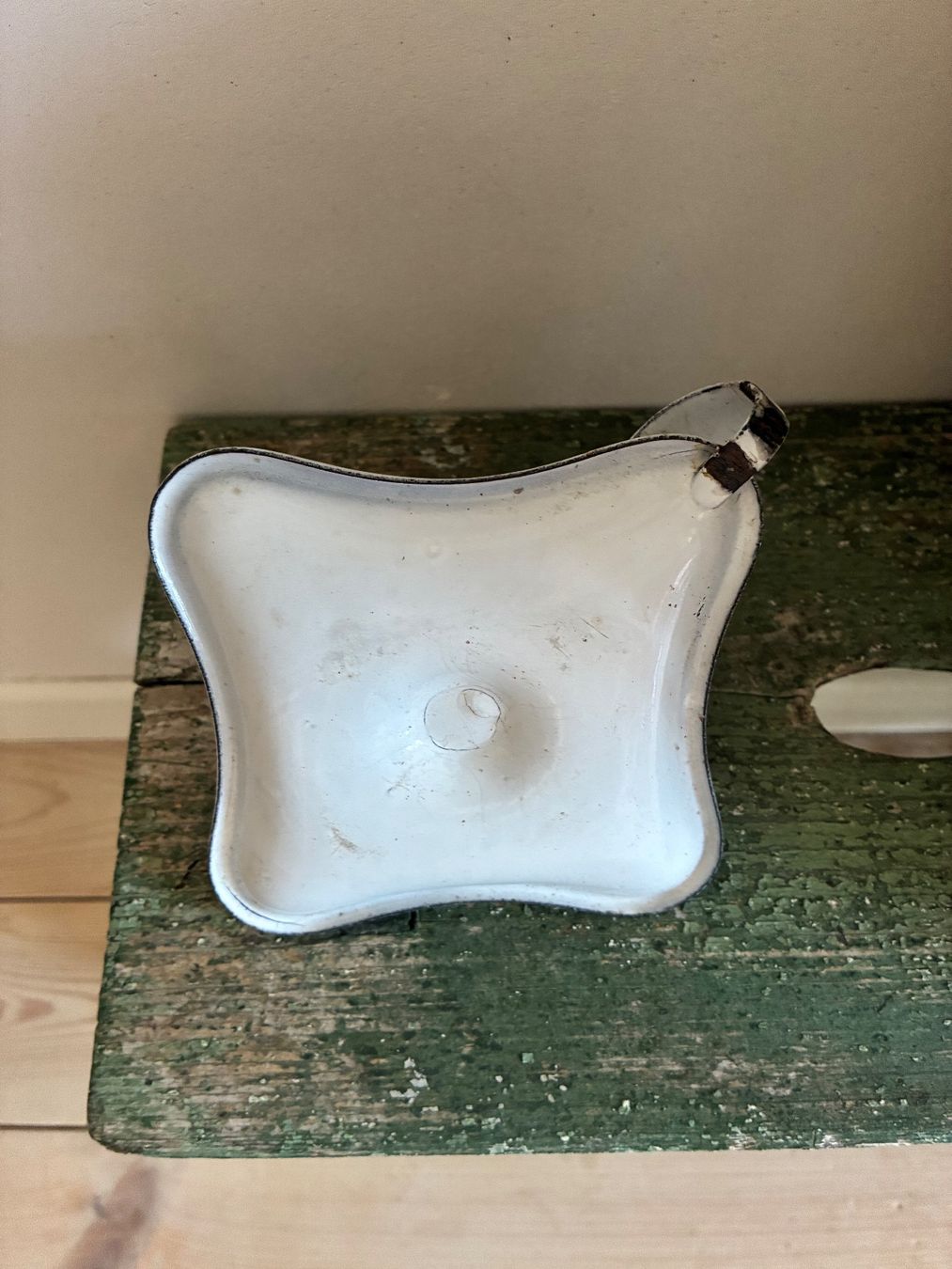 Bougeoirs: Alter Emaille Kerzenhalter eckig – D'occasion à Steffisburg par Reitschel5 4