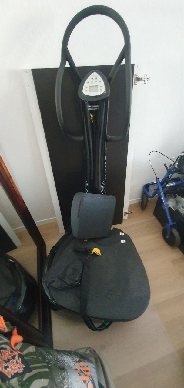 Power Plate Hometrainer: Power Plate Original – Gebraucht aus Berikon von kat_bxc6 2