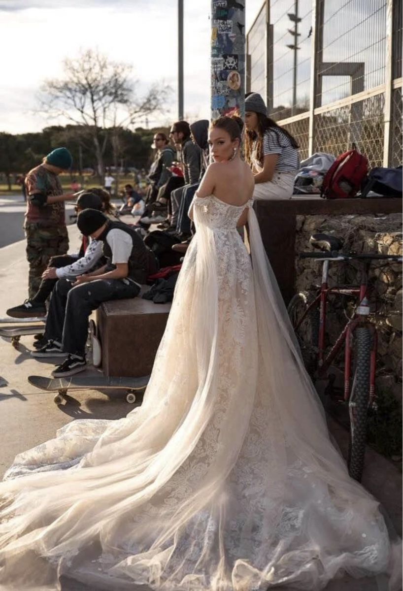 Vestiti: Brautkleid Wona Concept Gr. 36 – Nuovo (secondo la descrizione) da Brunnen venduto da Herzig-Brautmode 2