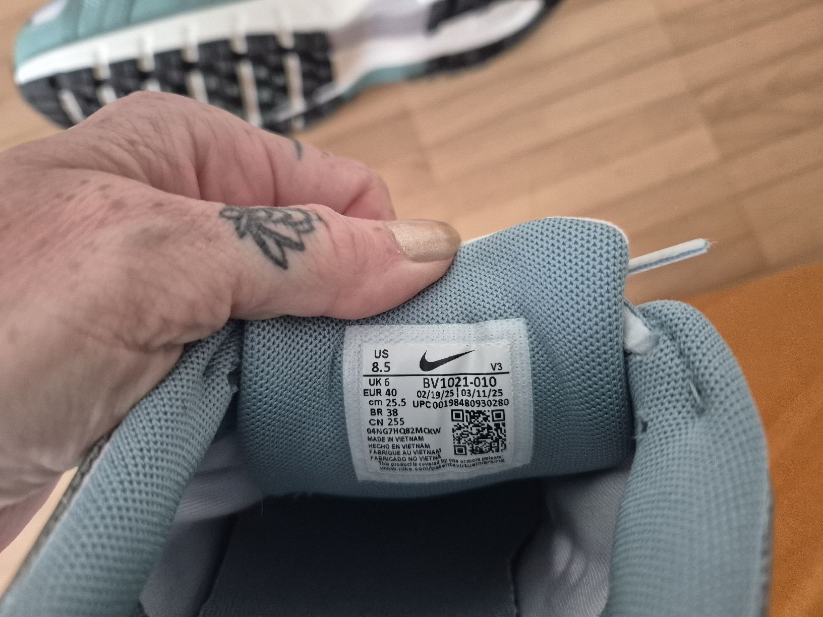 Nike Scarpe da donna: Nike Turnschuh, Sneaker, Gr. 40, neuw. – Nuovo (secondo la descrizione) da Bern venduto da grisu_79 5
