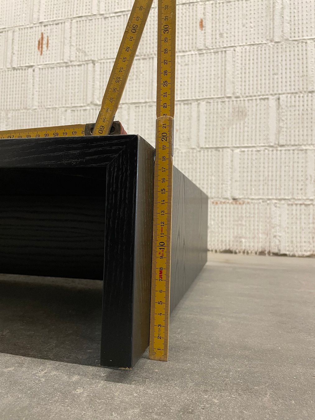 TV Möbel: U_Element_HBT 180/181x1350x650_25Span, Esche funiert – Gebraucht aus Flawil von Waldau1A 7