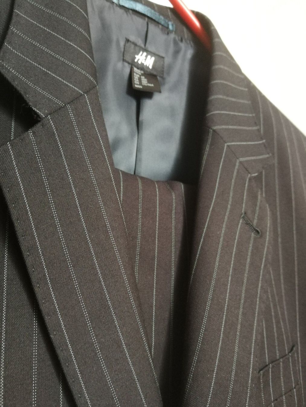 H&M Completi: Anzug (Hose und Sakko) – Usato da Zürich venduto da Dual-Input