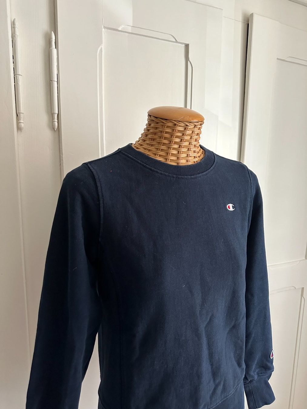 Champion Maglioni & Felpe: CHAMPION - Sweatshirt dunkelblau XS – Usato da Zürich venduto da Diazaio 1