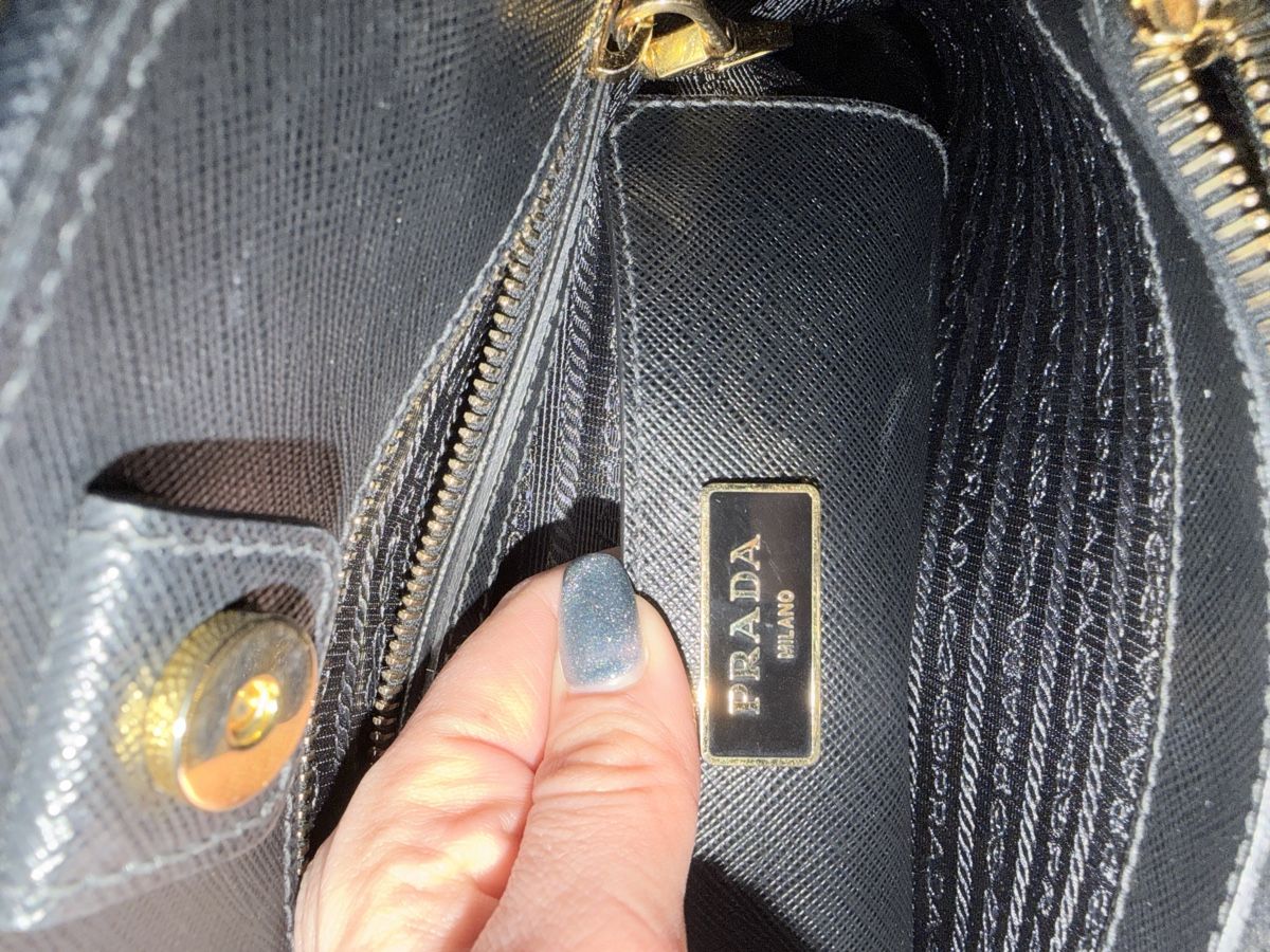 Prada Borse da donna: Prada Handtasche mit Staubbeutel – Usato da Zetzwil venduto da April99 2