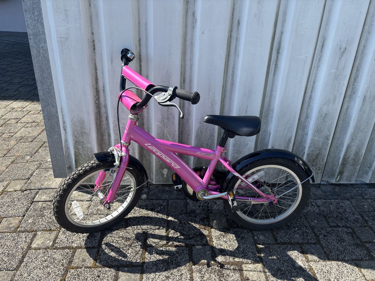 Leopard Biciclette: Kinder Velo Leopard Pink 16 Zoll gebraucht – Usato da Oberuzwil venduto da def7miri