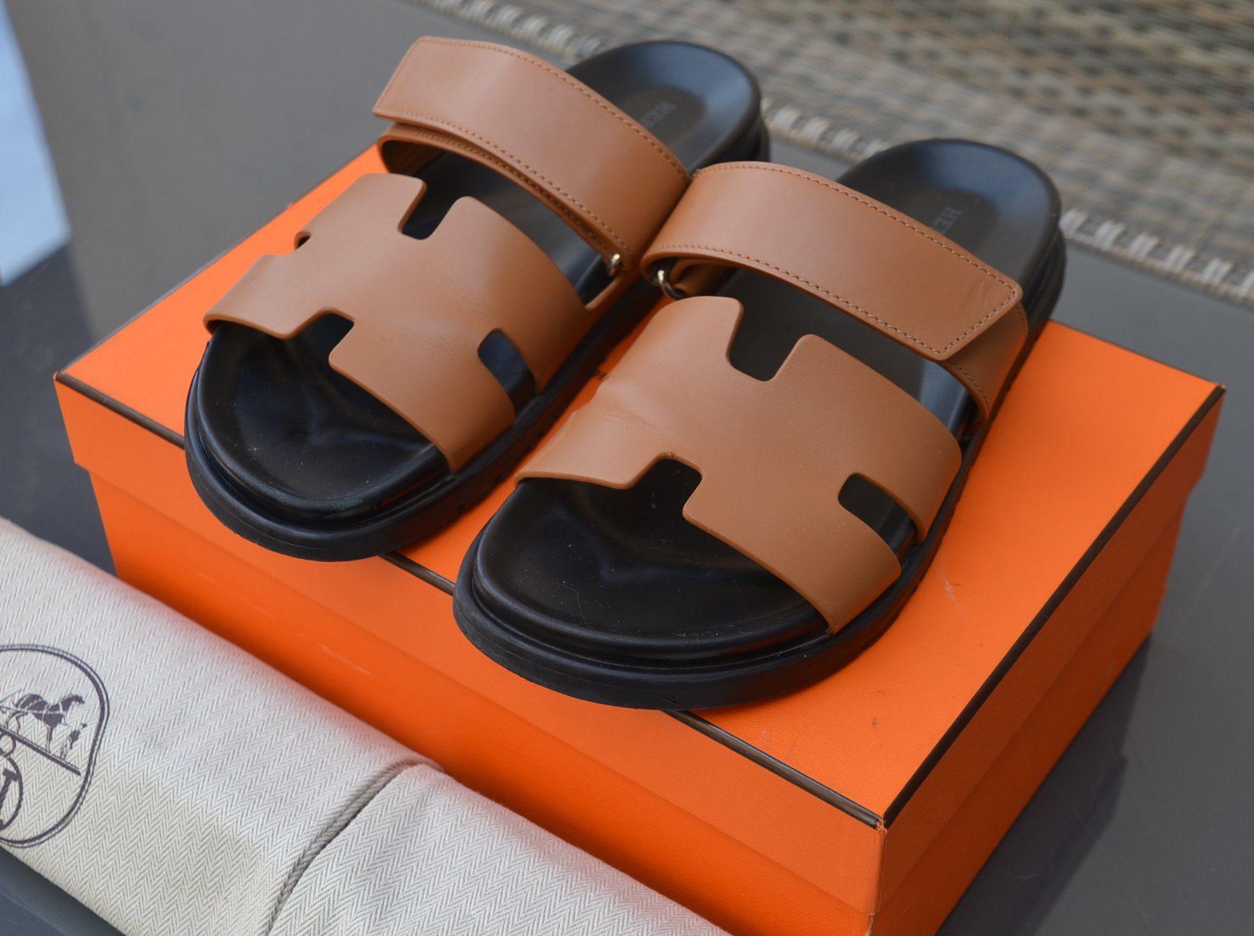Hermès Scarpe da donna: Hermès Chypre Sandalen / Sandales .39 – Usato da Collonges venduto da Auganien
