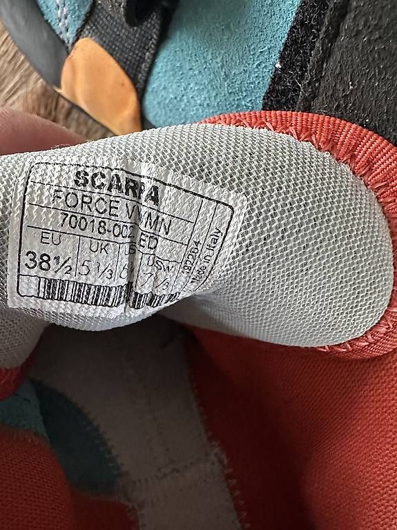 Scarpe da uomo: Chaussons descalade SCARPA Force V Taille 38,5 – Usato da Founex venduto da lit_l8dn 2