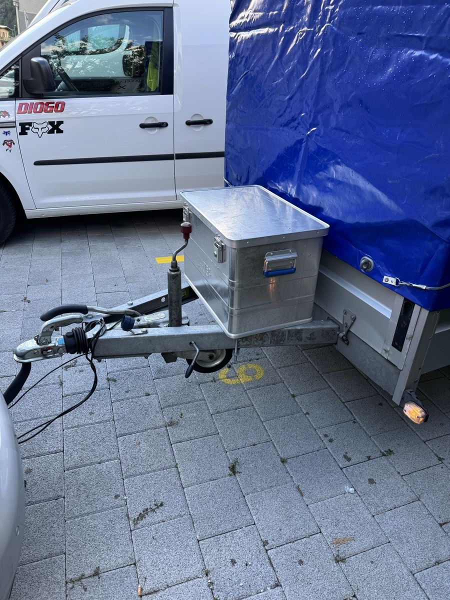 Humbaur Remorques: Anhänger  humbaur h1300kg frisch mfk – D'occasion à schluein par patisaxo 4