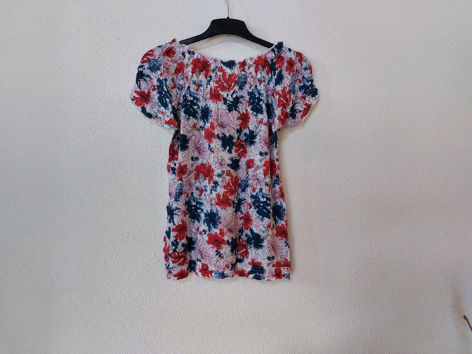 Camicette: Bluse mit Blumenmuster, Grösse XL, Top Zustand! – Usato da Effingen venduto da roe_7mb7 1
