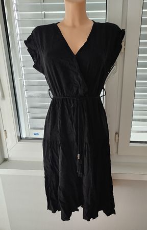Schwarzes Kleid, Größe S, italienische Mode 