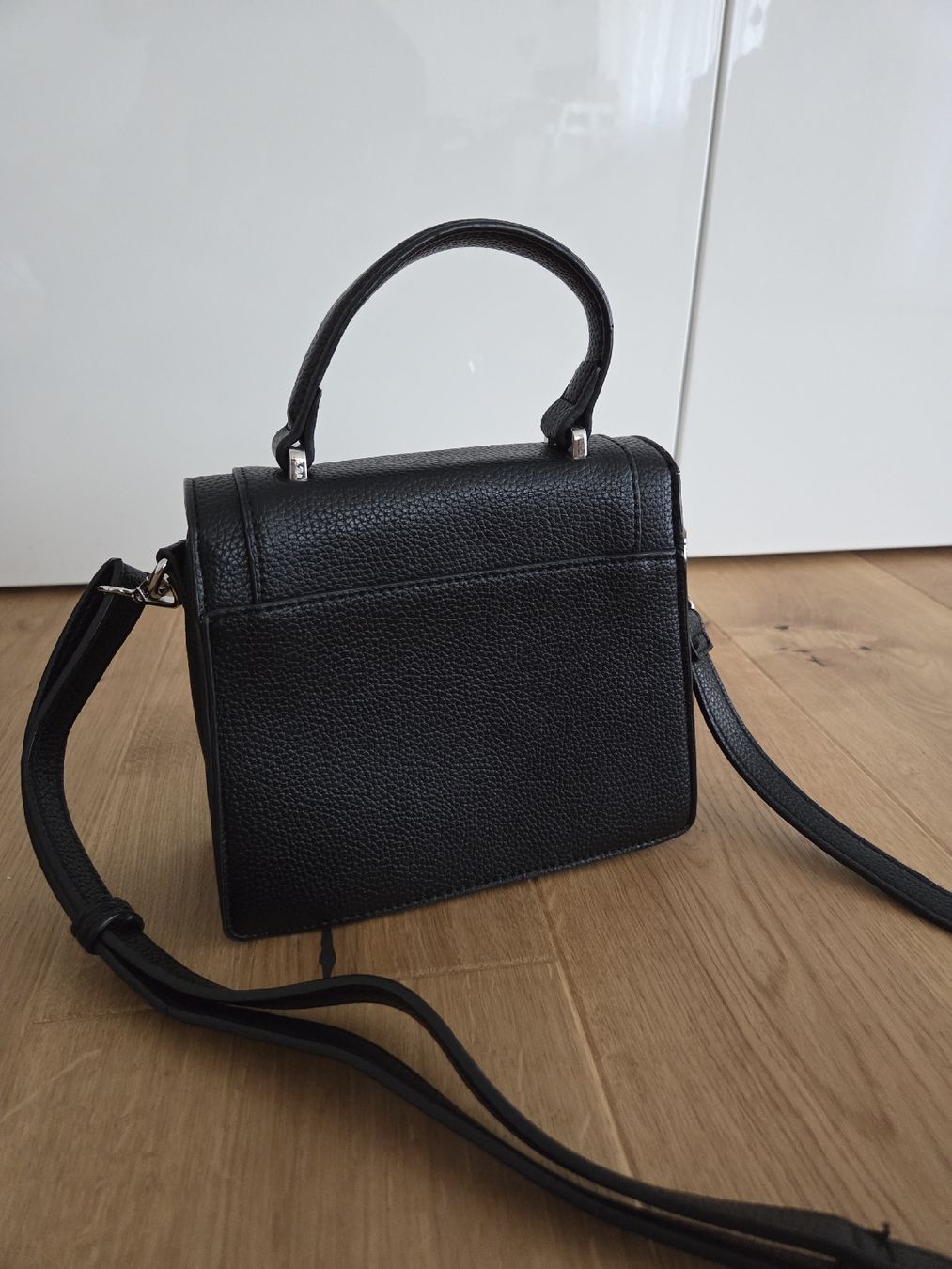 Borse da donna: Schwarze kleine Handtasche – Usato da Bellach venduto da mela_lela 1
