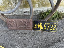 Nummernschilder USA Mustang Massachusetts 1927 Wyoming 1965 