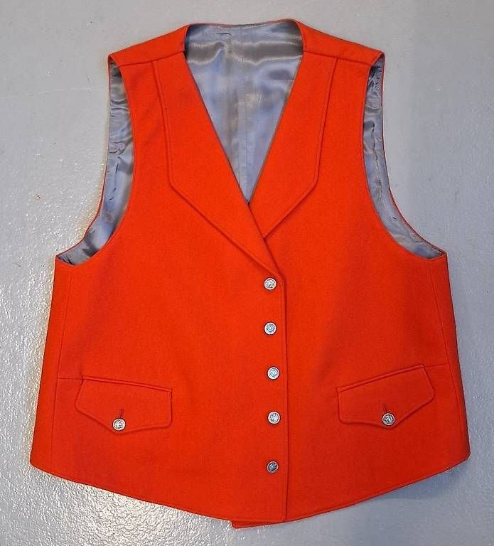 Gilet & Giacche: rotes Gilet – Nuovo (secondo la descrizione) da Uznach venduto da boos8