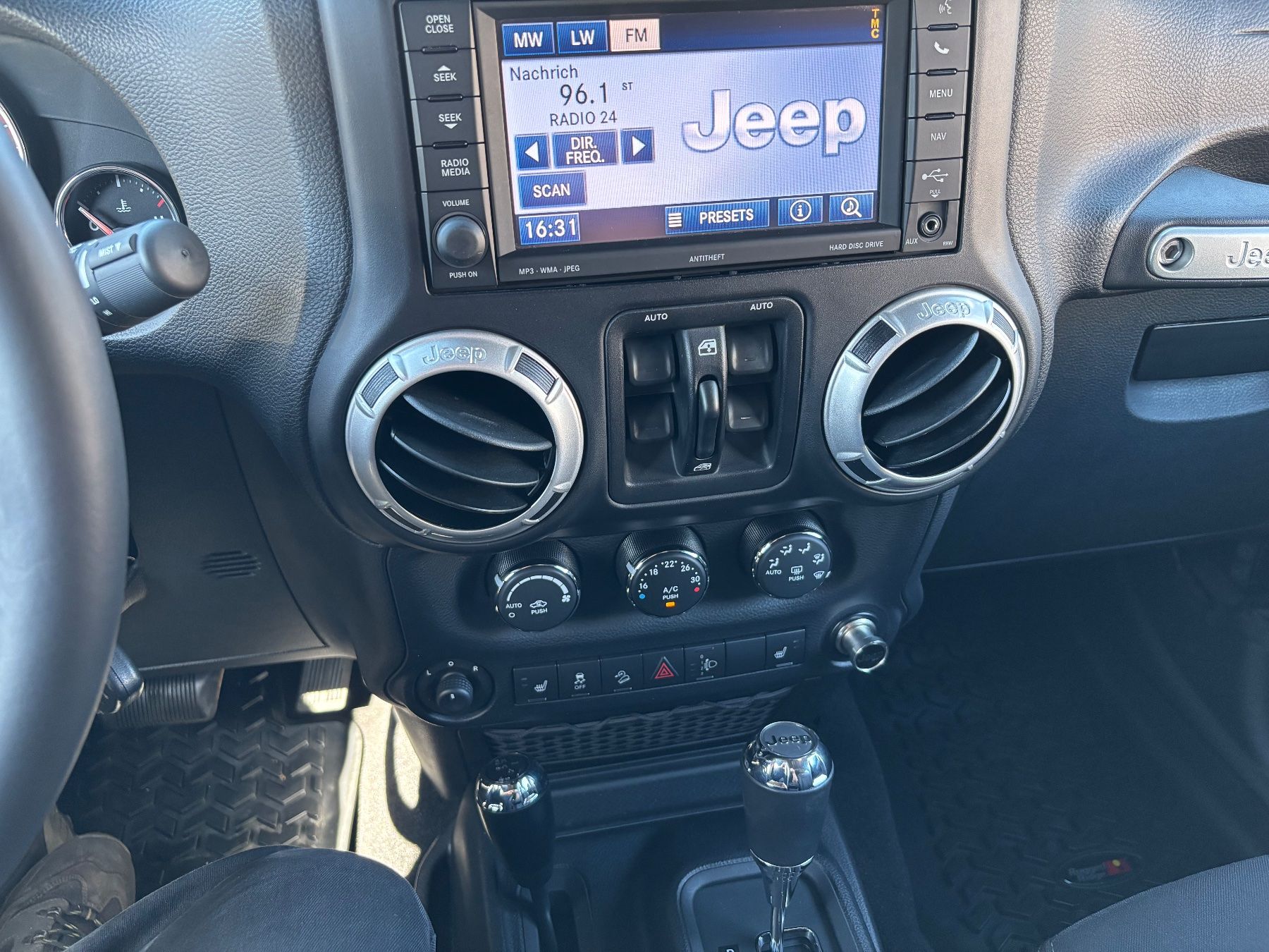 Jeep Automobili: Jeep Wrangler Rubicon – Usato da Unteriberg venduto da Rini54 8