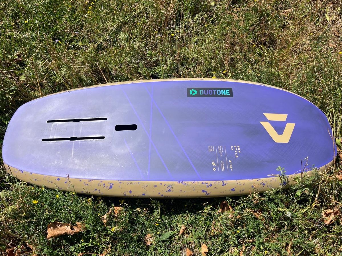 Duotone Planches de surf: Duotone Wingfoilboard Sky Style SLS 65l – Neuf (Voir description) à Ipsach par lapierre920 1