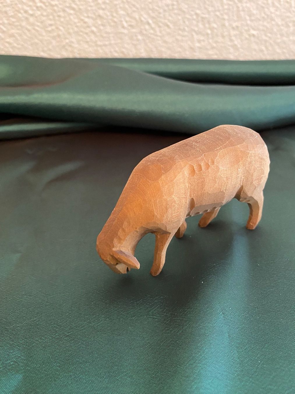 Figuren: Krippenfiguren/Huggler – Gebraucht aus Stansstad von shirodhara