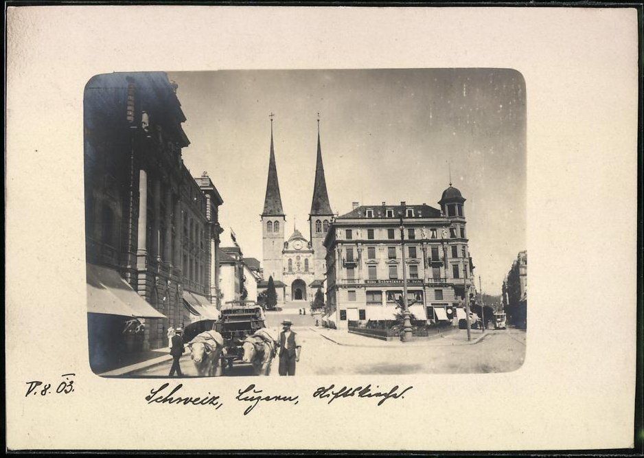 Fotografie &  Plakate: Fotografie Luzern, Geschäftshaus Schwei – Gebraucht aus Berlin von bartko-reher