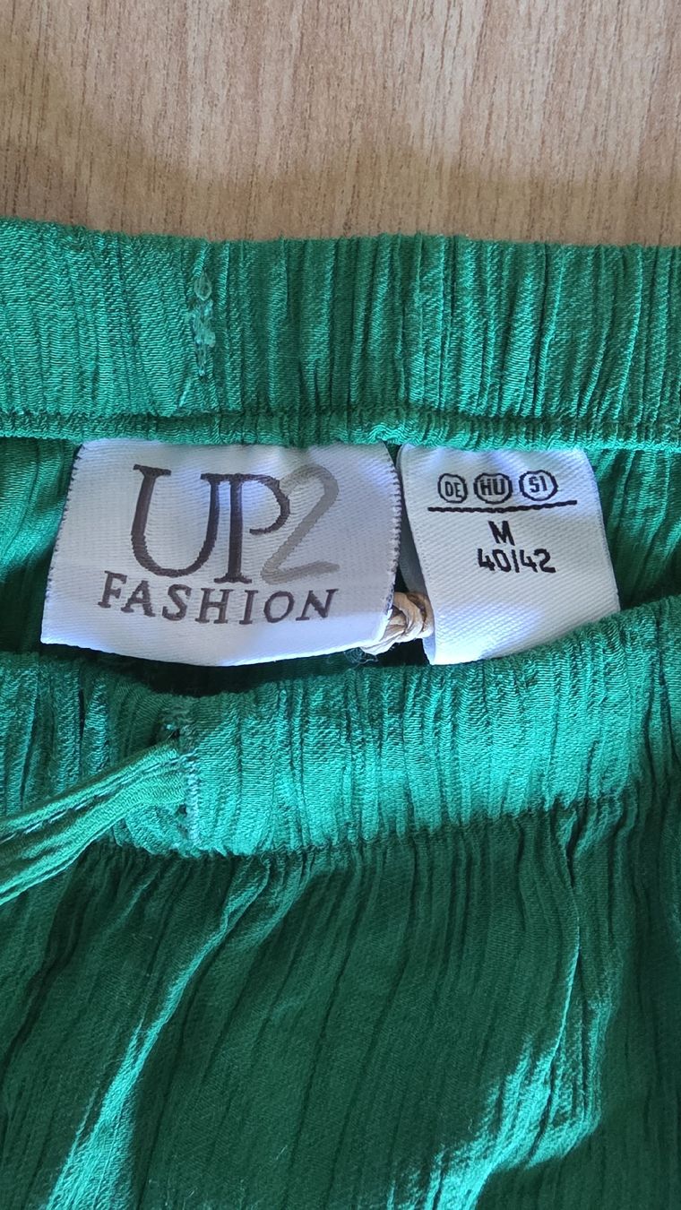 Hosen: Green Viscose Wide Leg Summer Pants - Size M – Neu (gemäss Beschreibung) aus Klingnau von fairy.princess 1