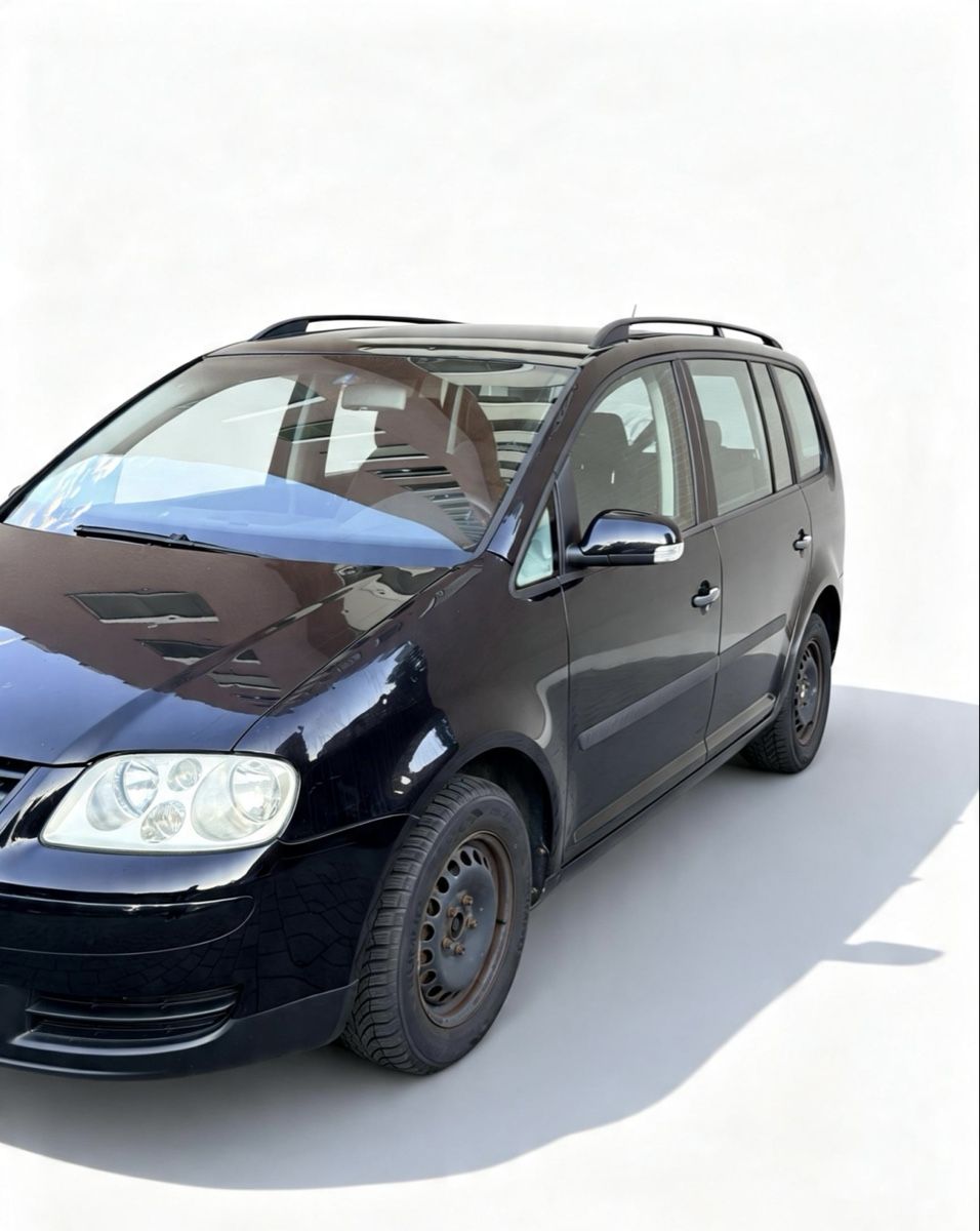 VW Autos: VW Touran MFK 08.25 Export – D'occasion à Basel par bssu97 2