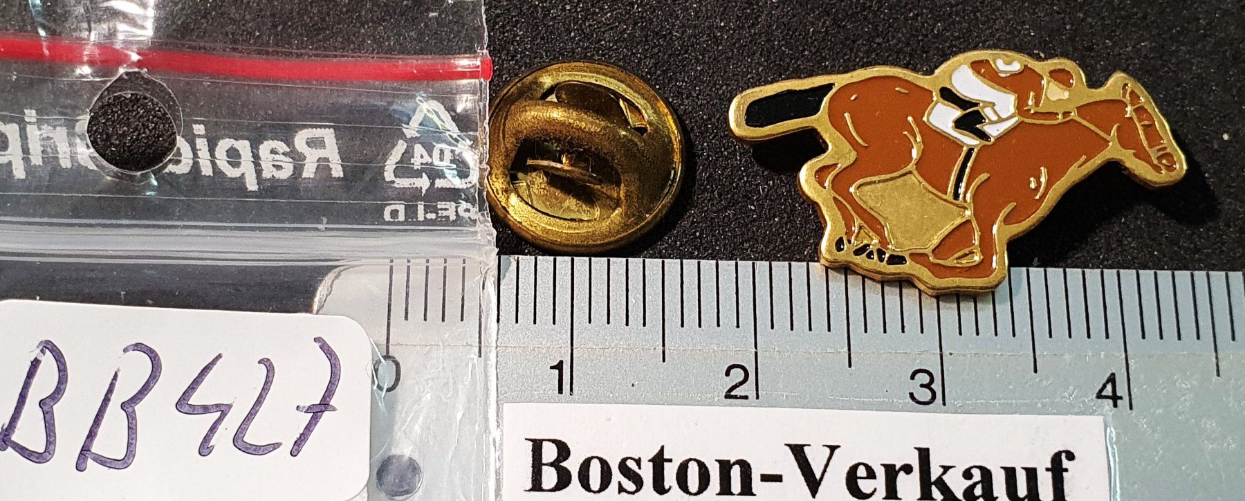 Placchette & Badge: BB427 - Pin Pferd Pferde Sport Pferderennen – Usato da Reinach BL venduto da Boston-Verkauf 1