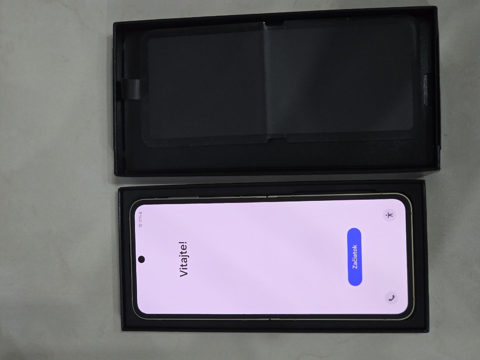 Samsung Handys / Smartphones: Samsung Z Flip 6 – Neu und originalverpackt aus Formangueires von fab_q6h8 5
