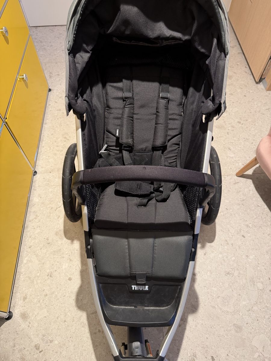 Thule Kinderwagen: Thule Urban Glide 2 – Gebraucht aus Oftringen von LikeiT 1