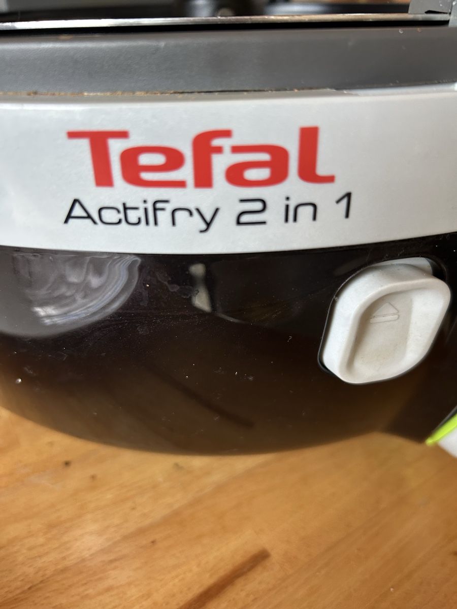 Tefal Elettrodomestici da cucina: Tefal Actifry 2 in 1 – Usato da Weiach venduto da Buckelvolvo