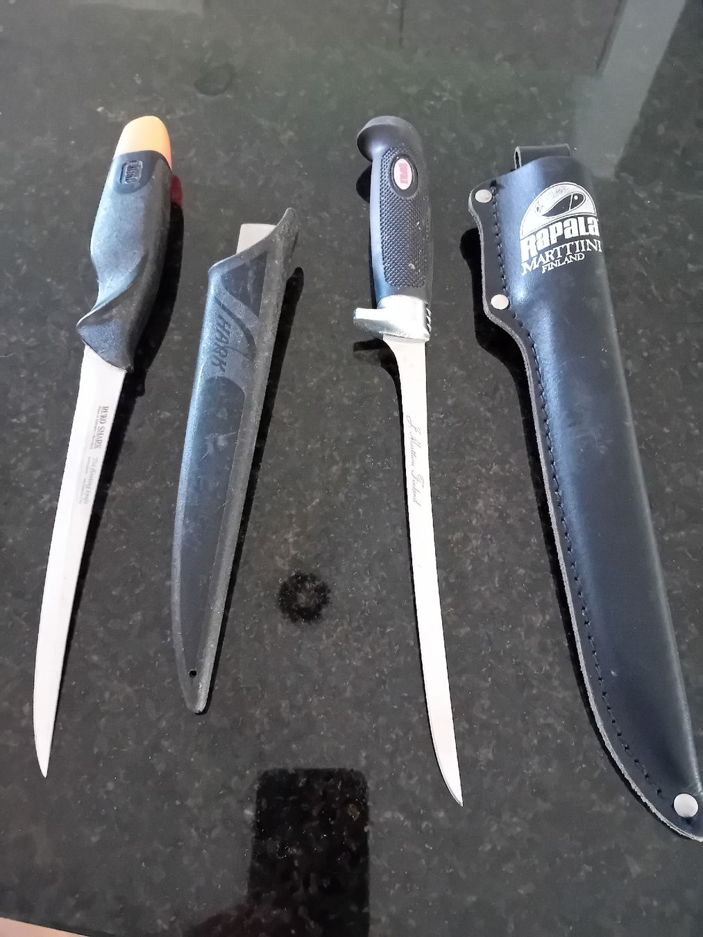 Coltelli: Fischer Messer Set 2 Stck. mit Scheiden Rapala HAWK gut – Usato da Lengnau AG venduto da pie_prp9