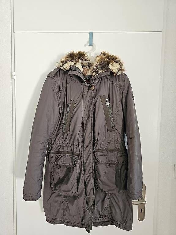 Giacche: Winterjacke Grösse 38 (M) – Usato da Emmenbrücke venduto da Oxi789