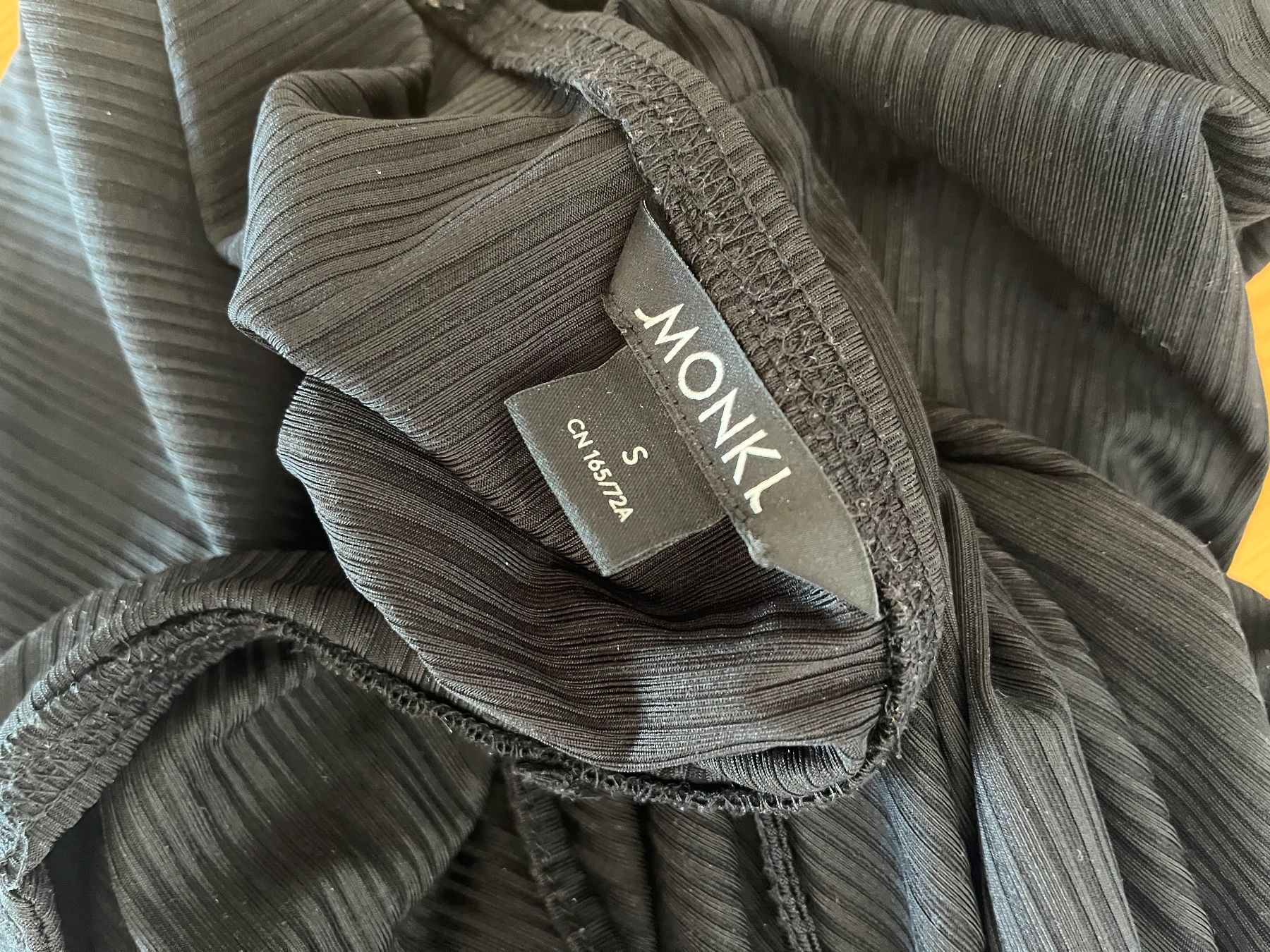 Monki Tute: Schwarzer Jumpsuit, Grösse S – Usato da Basel venduto da jas_xy6j 6
