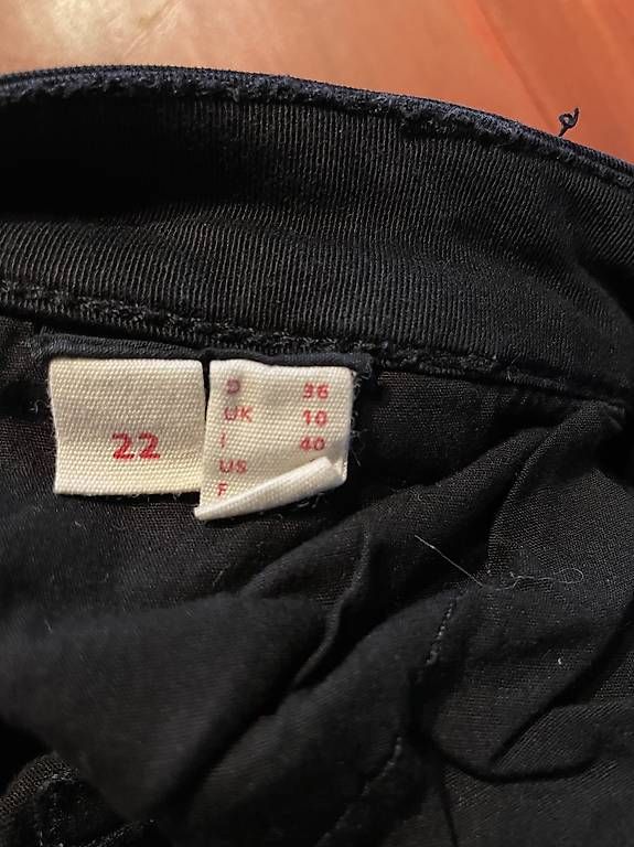 Esprit Jeans: Capri Jeans von Esprit, Grösse 36 – Usato da Rüschegg Heubach venduto da sharky81 3