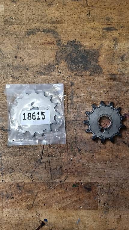 Parti ricambio per ciclomotori: 13 + 15 Puch Ritzel – Usato da Leutwil venduto da Nilsroth00 1