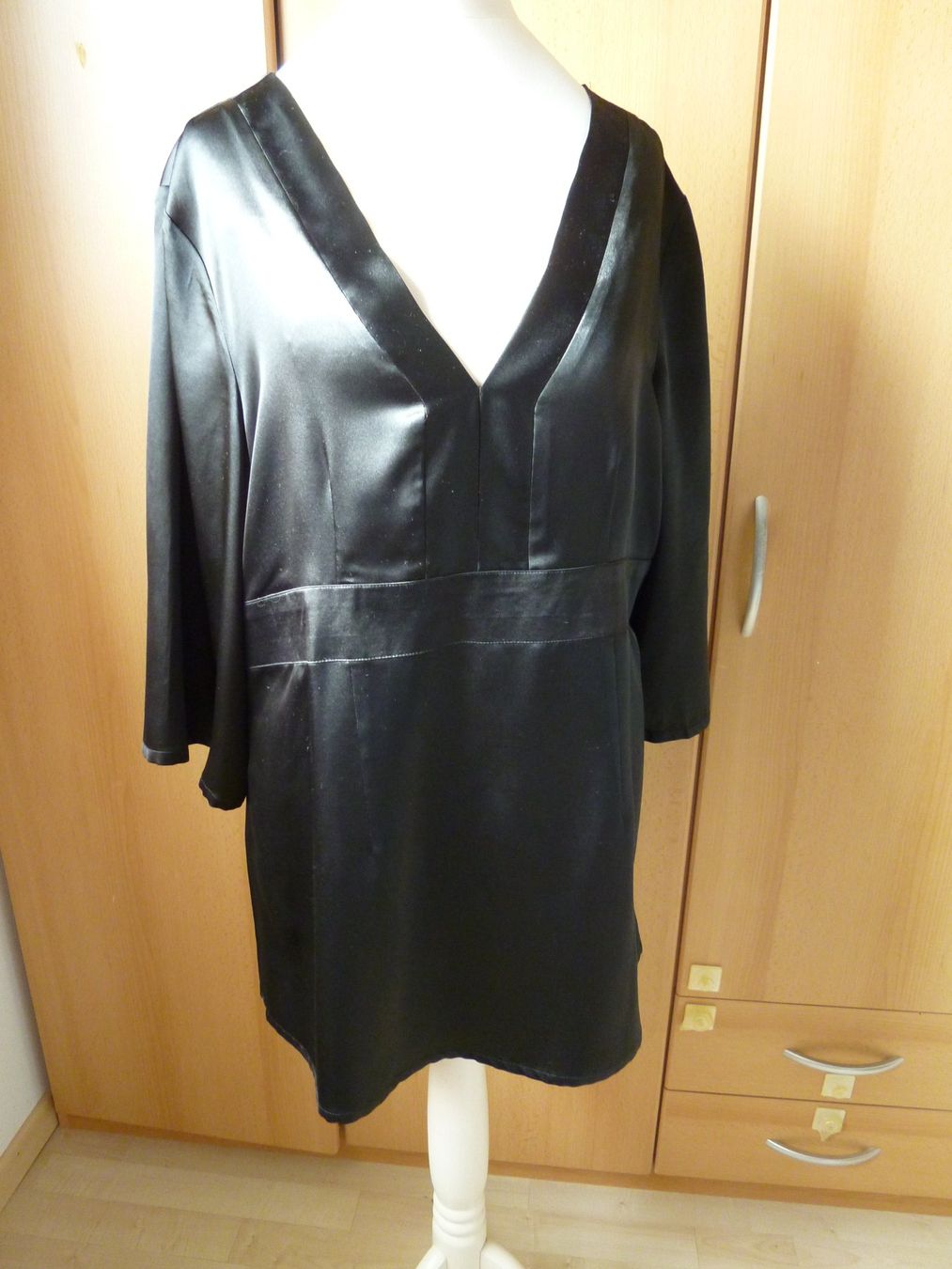 Camicette: schwarze Asia-Look Bluse Gr. 42 / L – Usato da Dättlikon venduto da Mamakuga 3