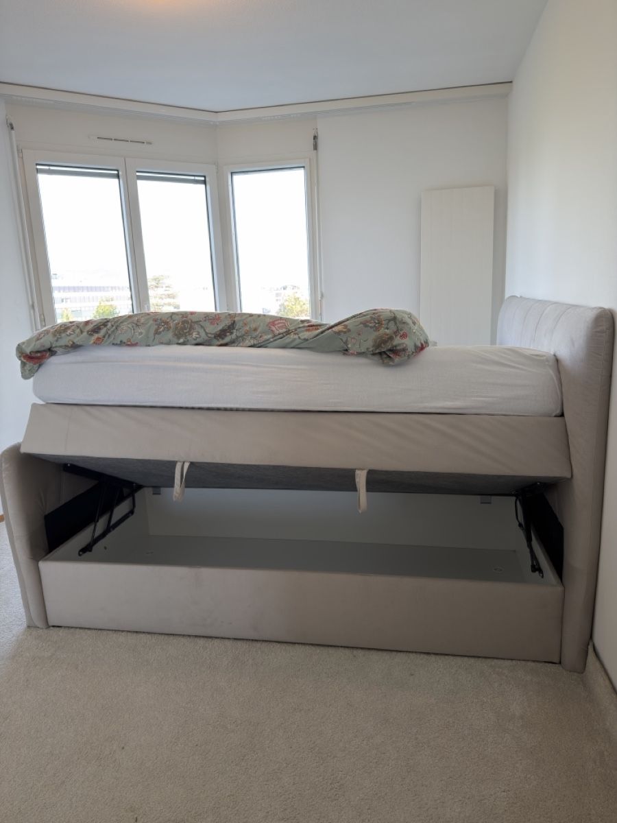 Letti: Lit 180x200 beige avec coffres de rangement – Usato da Plan-les-Ouates venduto da yaz_yhm8 2