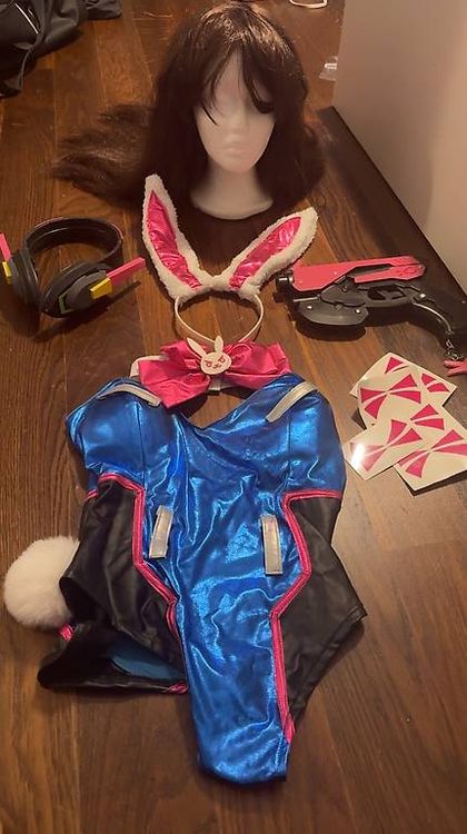 Overwatch D.Va bunny girl cosplay (Gebraucht) in Wittenbach für CHF 40 ...