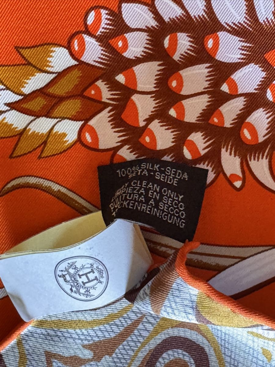 Hermès Foulard & Sciarpe: Hermès carré 90 Marche du Zambeze  – Nuovo e nell'imballaggio originale da Genève venduto da HappyLifestyle 2