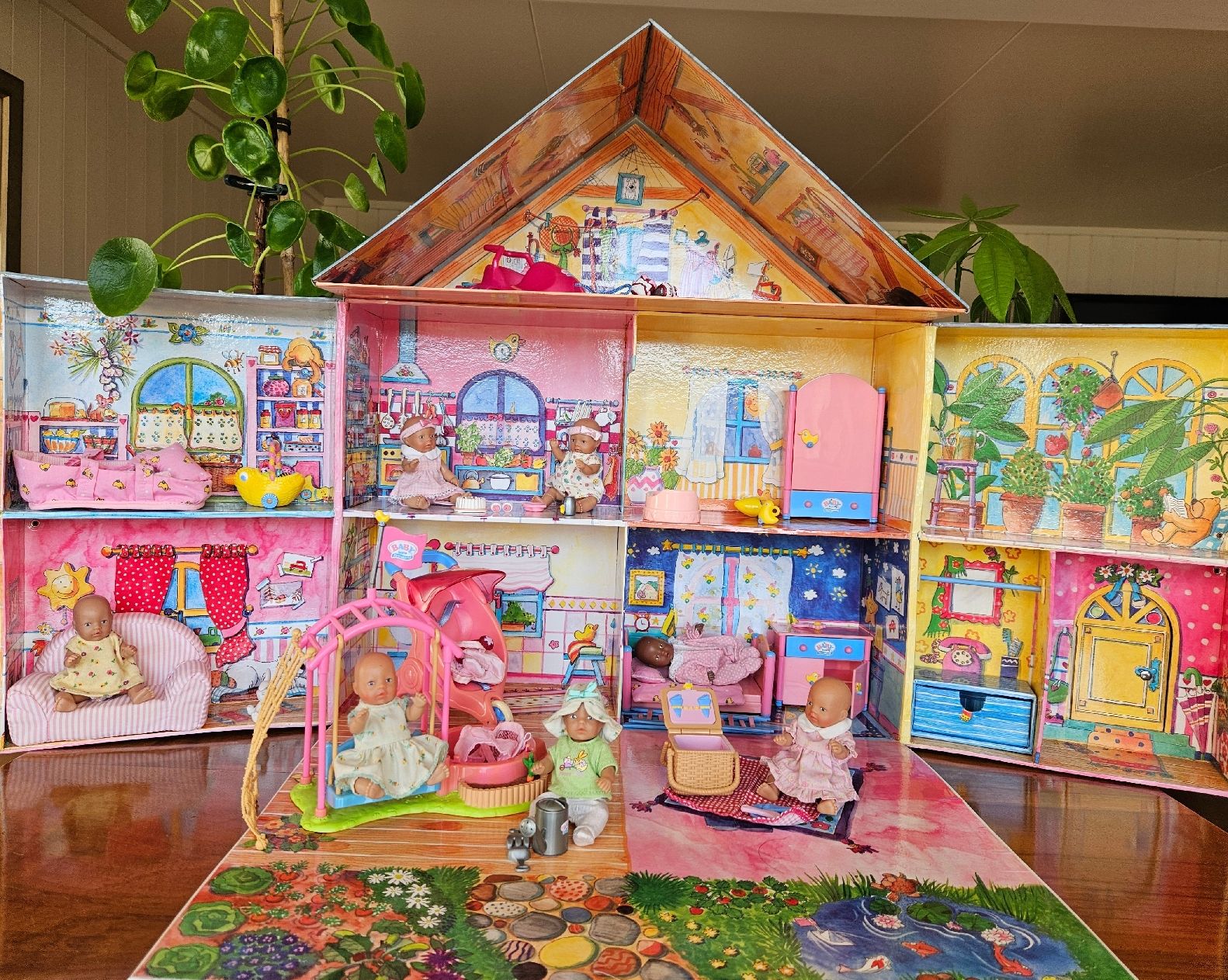 Case e mobili per bambole: MINI BABY BORN HAUS – Usato da St. Gallen venduto da Yelrah_1700
