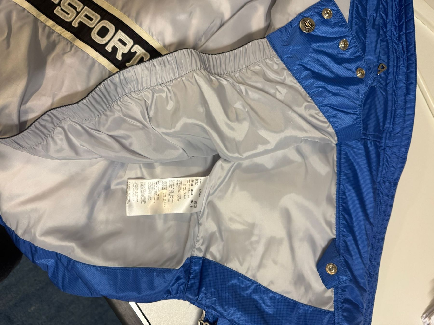 Bogner Giacche: Bogner blaue Daunen Steppjacke Gr.36/S – Nuovo (secondo la descrizione) da St. Gallenkappel venduto da mytimes 6