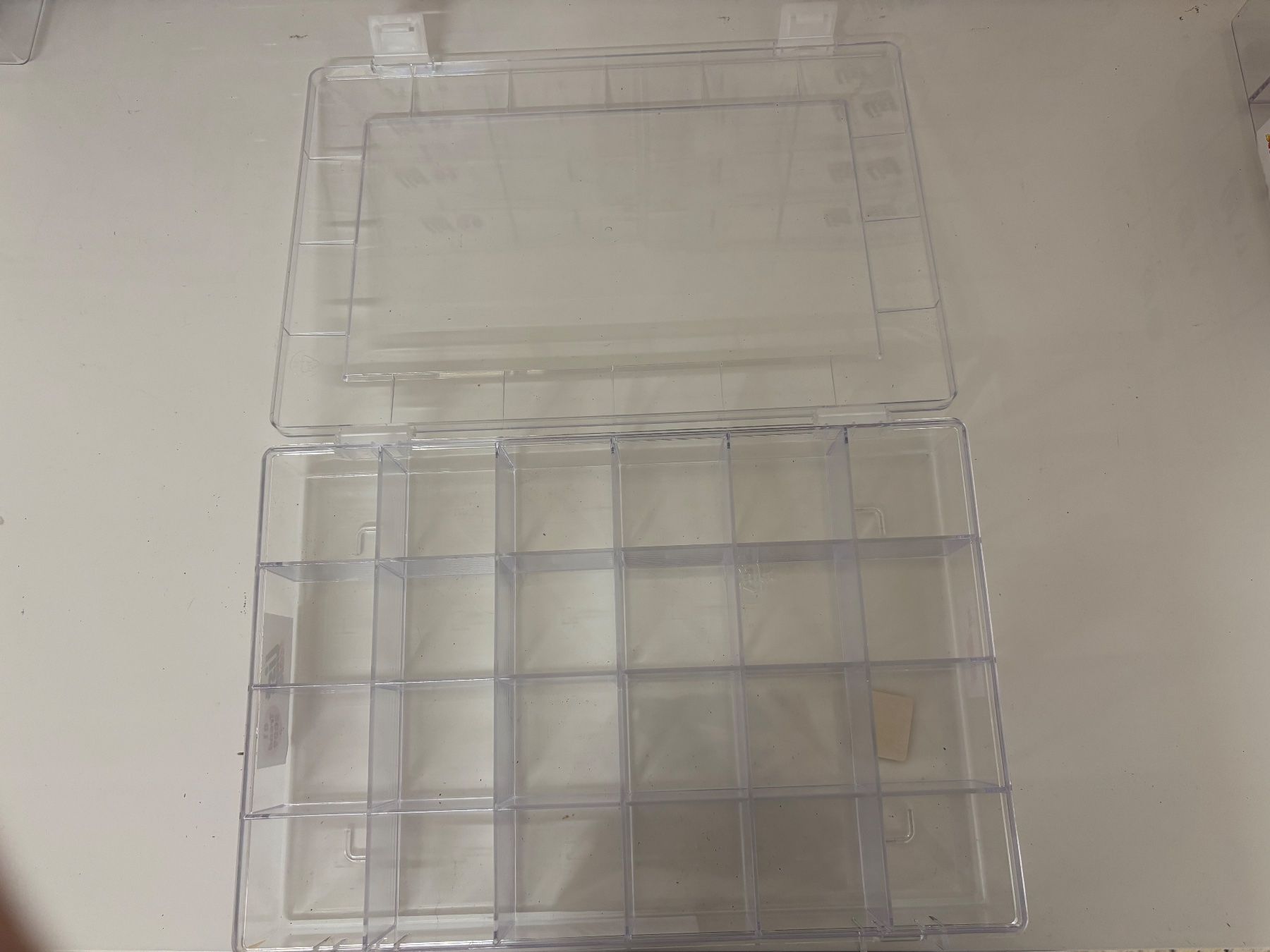 Sonstige Dekorationen & Accessoires: 19 Stapelbare, Transparente Organizer – Gebraucht aus Wettingen von Wendemarket 5