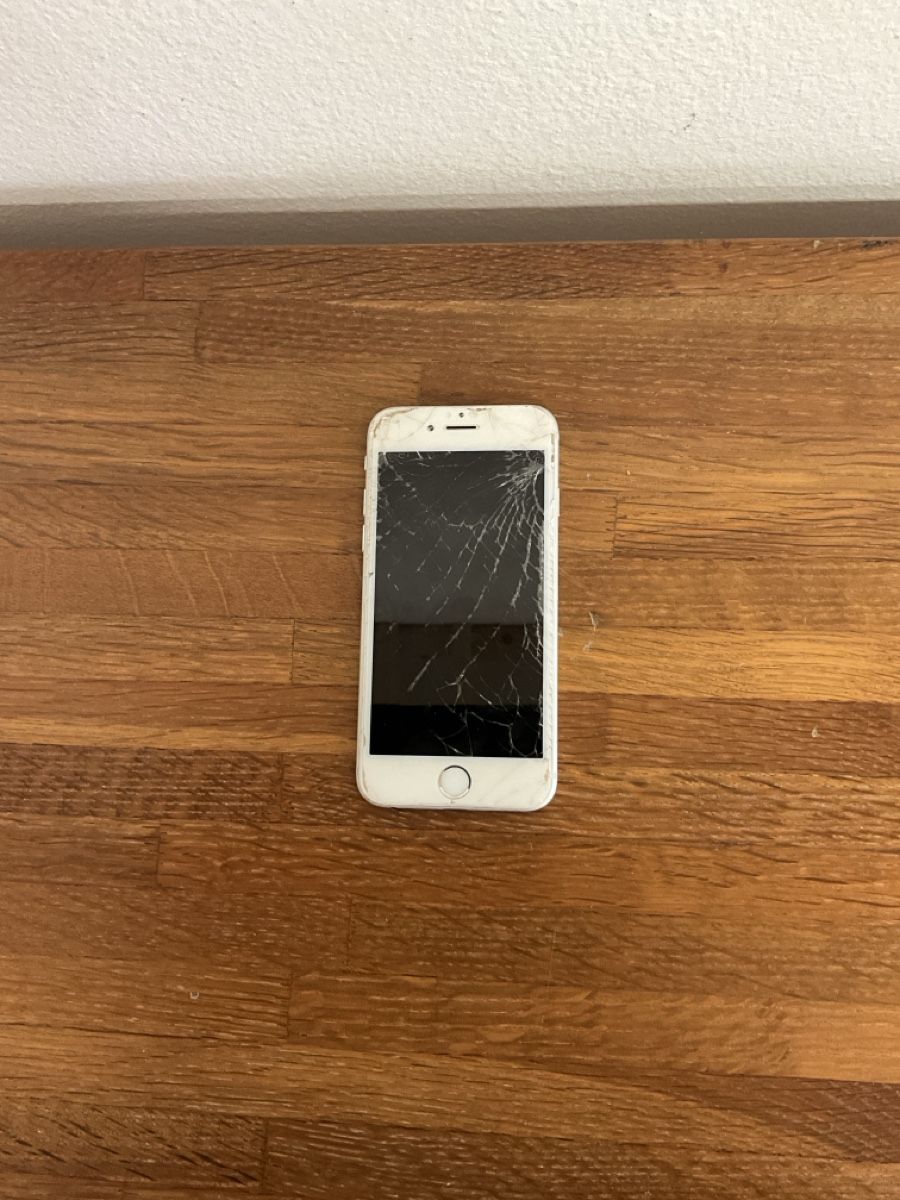Apple Handys / Smartphones: iPhone 6 – Defekt aus Biel/Bienne von Mobile-Smart 1