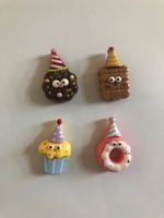 Lot de 4 aimants pour frigo en forme de pâtisserie rigolote
